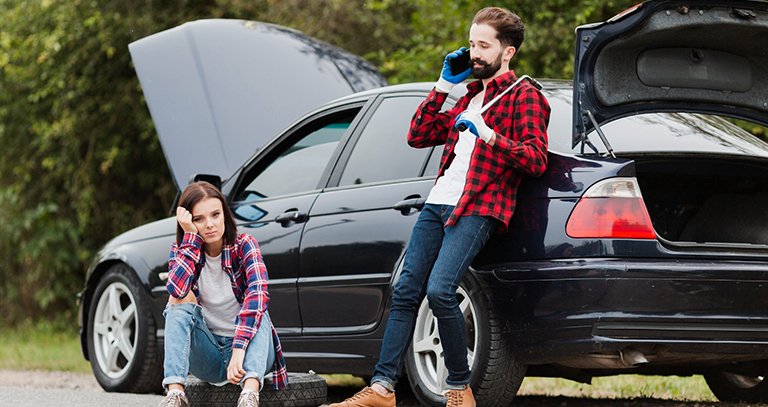 Best 5 Tips For Handling Roadside Emergencies In A Rental Car Or Bike!