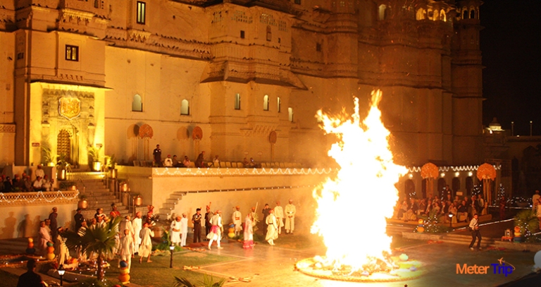 Royal Holi in Udaipur, Rajasthan - metertrip